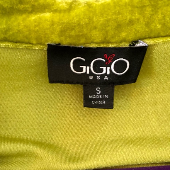 Neon Lime Crushed Velvet Button-Up Women's Shirt - Picture 6 of 10